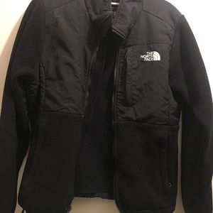 --SOLD—Black Denali Fleece North Face Jacket